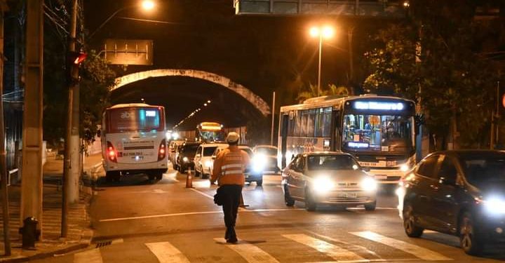 Iluminação dos Túneis de Niterói