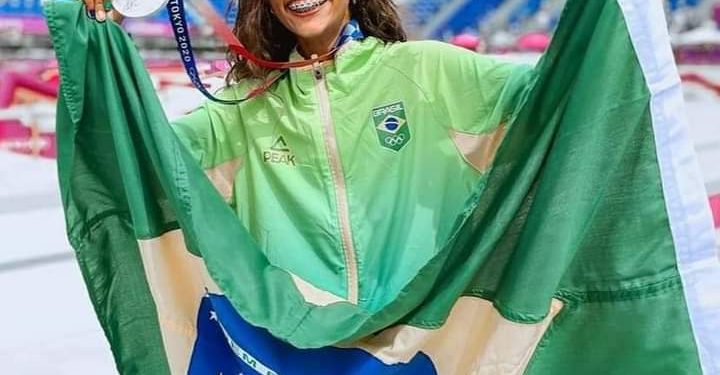 Rayssa Leal é Prata no Skate em Tóquio