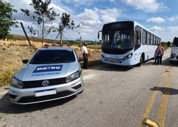 DETRO RJ autua transportes de passageiros