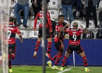Flamengo vence o Olímpia