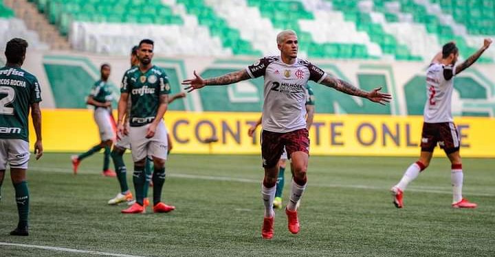 Flamengo vence Palmeiras