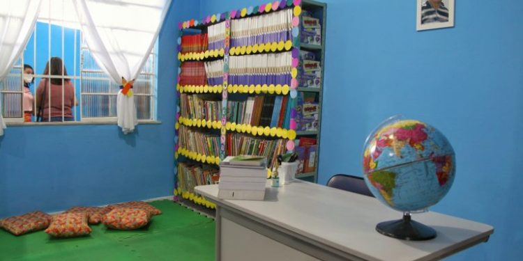 Escola municipal ganha Biblioteca