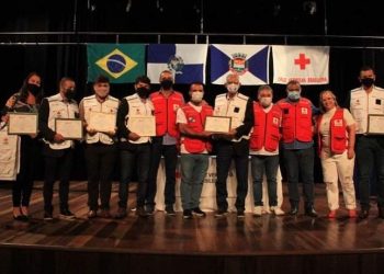 Cruz Vermelha recebe homenagem