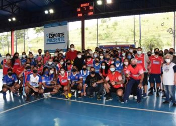 Ex jogador de Vôlei Geovane em Maricá