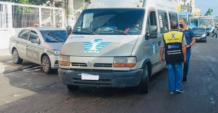 Fiscalização do DETRO em Alcântara