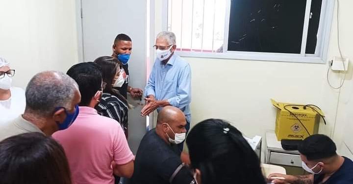 Prefeito Capitão Nelson visita centros de testagem