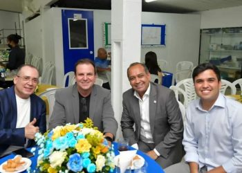 Max Lemos homenageado
