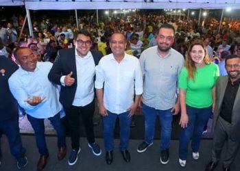 Obras no conjunto Nova Sepetiba