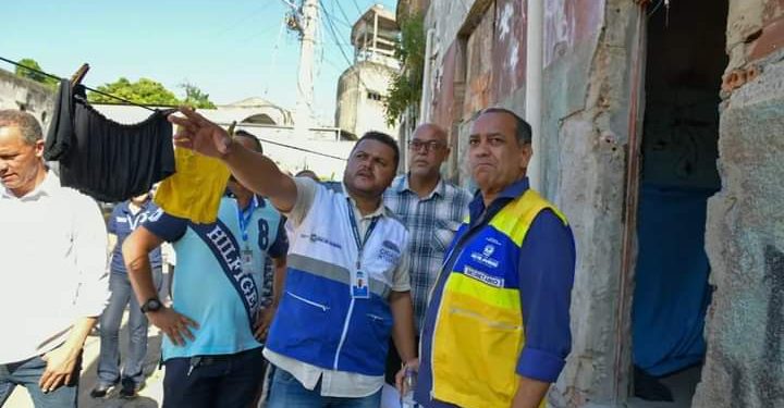 Secretario Max Lemos visita Jacarezinho