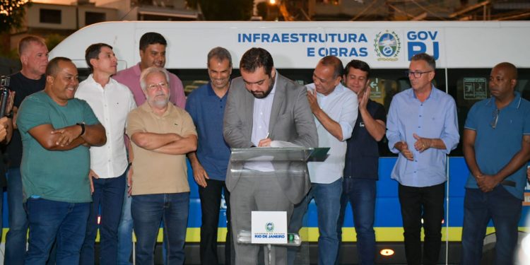 Governo do Estado investe em pavimentação na Baixada Fluminense