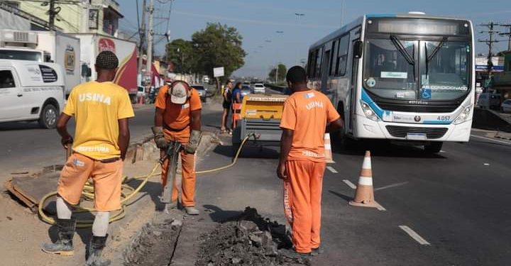 Abrigo no Ponto do Ônibus em Vista Alegre