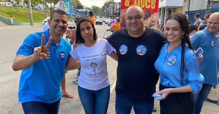 Douglas Ruas faz caminhada no Centro de São Gonçalo