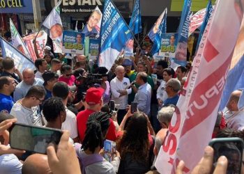 Chico D’angelo e Rodrigo Neves em São Gonçalo