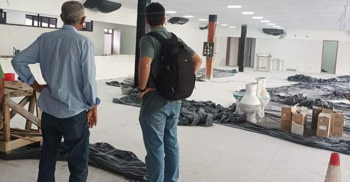 Prefeito Capitão Nelson visita obras em São Gonçalo