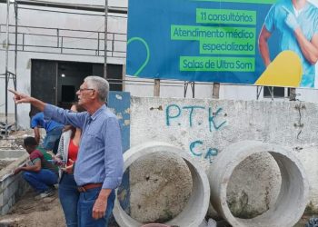 Capitão Nelson visita obras do PAM de Neves