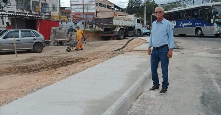 Obras na Praça Chico Mendes