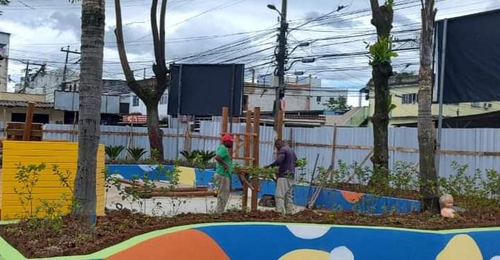 Praça Renovada em São Gonçalo