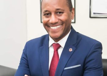 Dr. Marcio Aleluia uma História de Sucesso