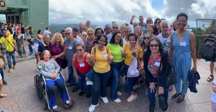 Idoso de São Gonçalo visitam Cristo Redentor