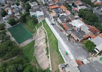 Obra de contenção de encostas de Niterói