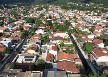 Obras de drenagem e pavimentação em Niterói