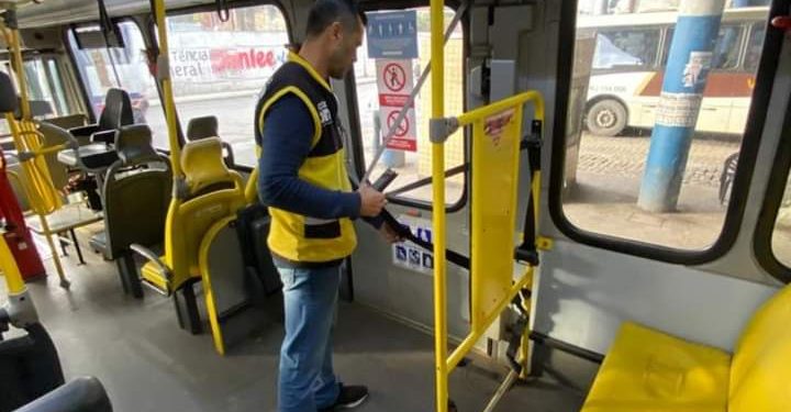 Operação do Detro em Nova Iguaçu