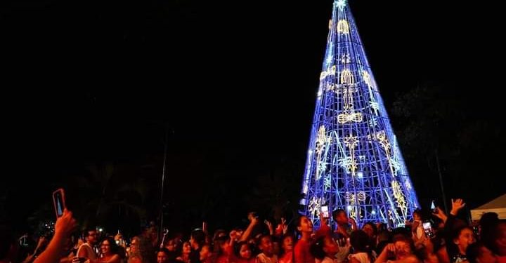 Natal em São Gonçalo na Praça da Trindade