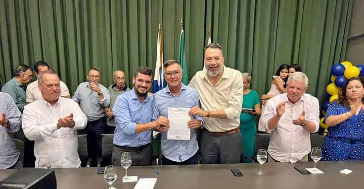 Paulo Bagueira se filia ao União Brasil