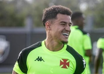 Philippe Coutinho treina no Vasco