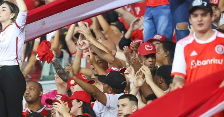 Internacional vence o Fluminense