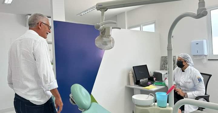 Prefeito Capitão Nelson visita Postos de Saúde