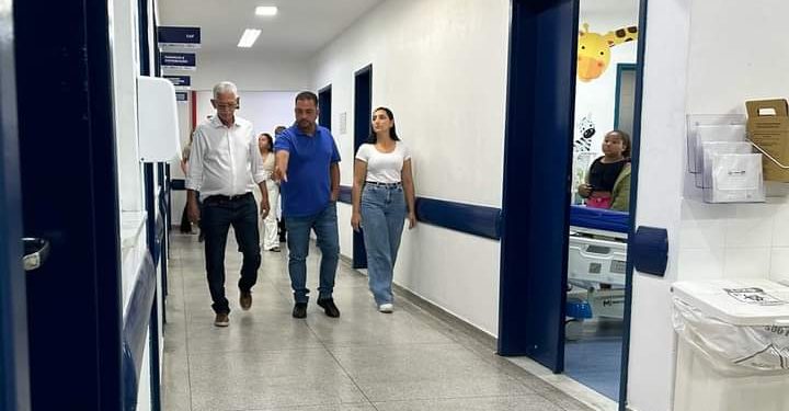 Prefeito Capitão Nelson visita Unidades de Saúde