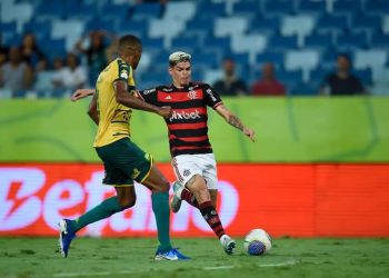 Flamengo vence Cuiabá