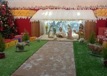 Presépio de Natal no Supermercado Guanabara