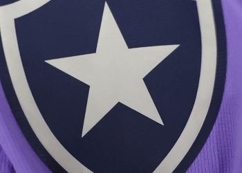 Novo uniforme de treinos do Botafogo