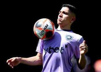 Savarino craque do Botafogo