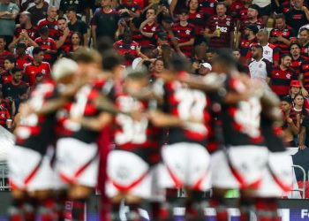 Flamengo vence o Vasco no Maracanã