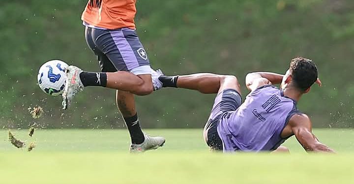 Treino no Botafogo de Futebol e Regatas