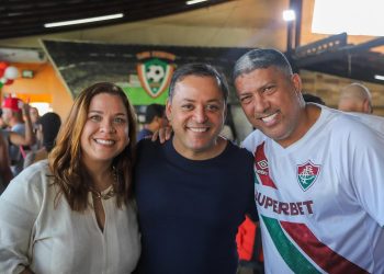 Rodrigo Neves no aniversário do Dejorge Patrício