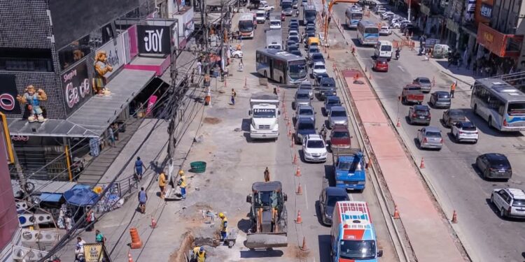 Obras na Avenida 22 de Maio em Itaboraí