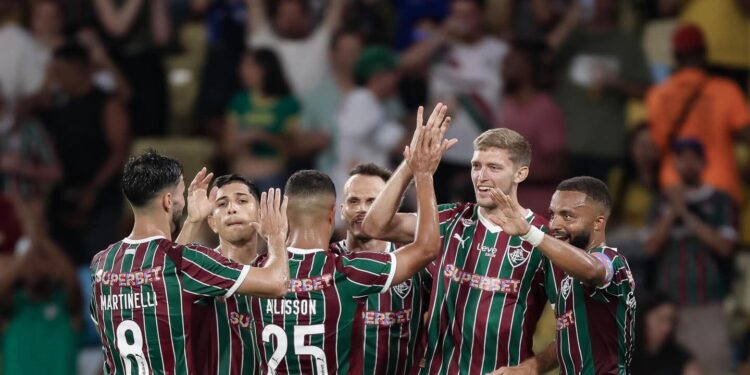 Fluminense vence o Corinthians