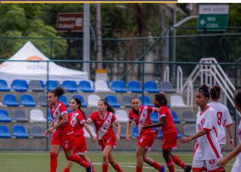 Ceros Campeã do Estadual Escolar RJ