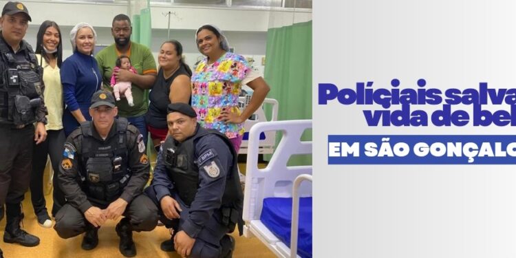 Policiais salvam bebê de dois meses engasgada