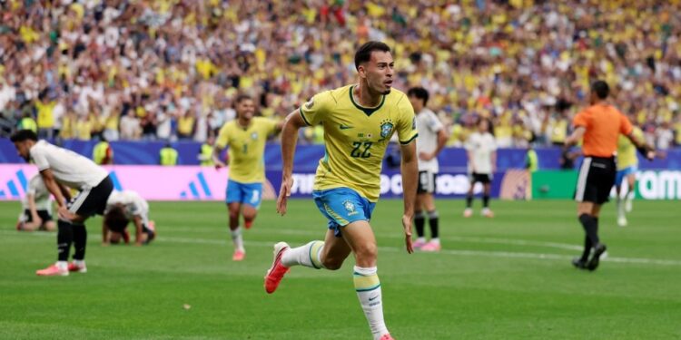 Brasil vence o Japão na Copa do Mundo