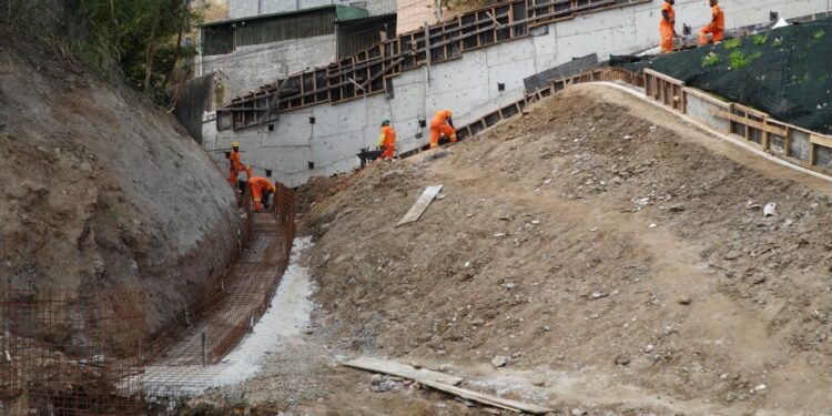 Obras no Lindo Parque São Gonçalo